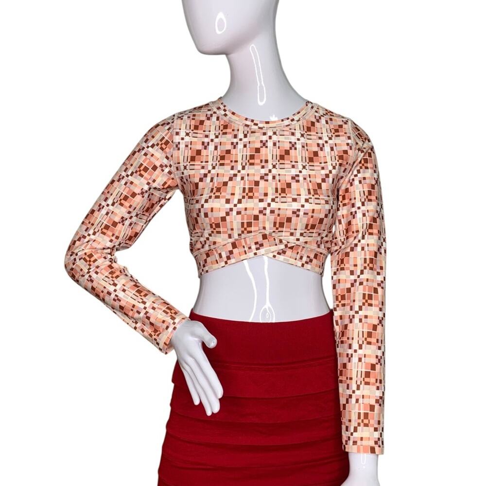 L Space NWOT Activity Crop Top Long Sleeve Geometric Print Size M